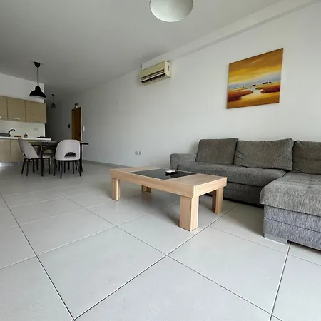 Bayview Seafront 4a *