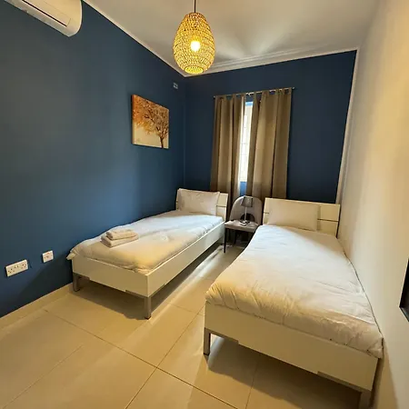 Bayview Seafront 4a San Ġiljan