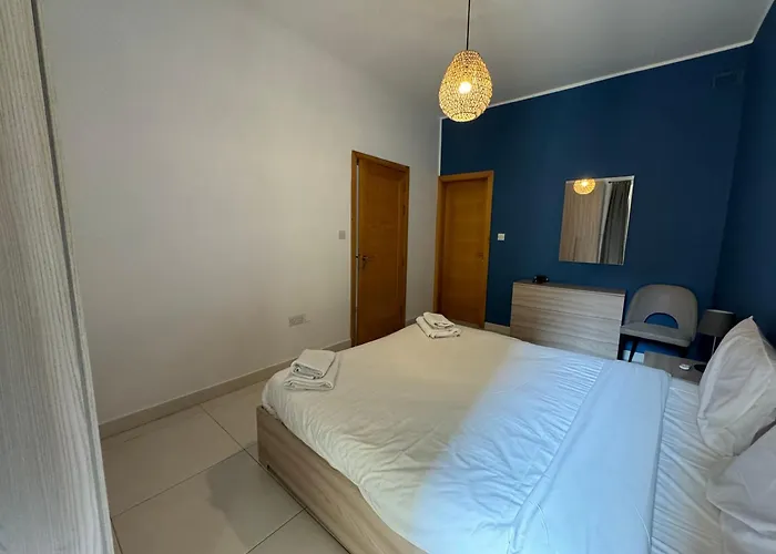 Bayview Seafront 4a * San Ġiljan